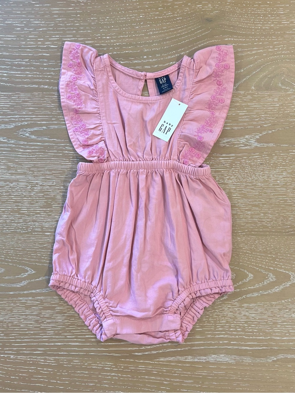 Baby Gap Baby Girl Pink Embroidered Flutter Sleeve Bubble Romper Pink 6-12M NWT